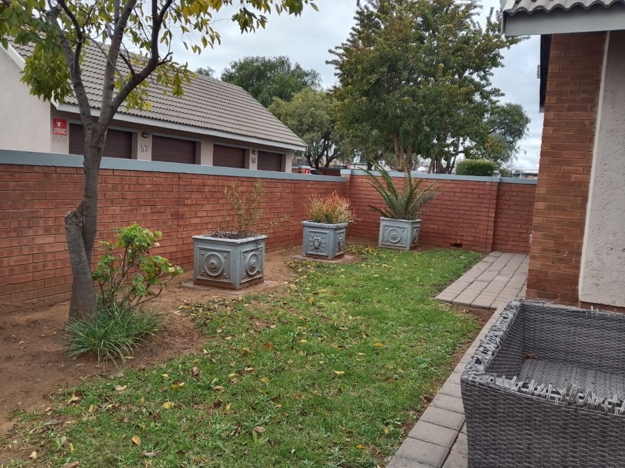 To Let 2 Bedroom Property for Rent in Heuwelsig Free State